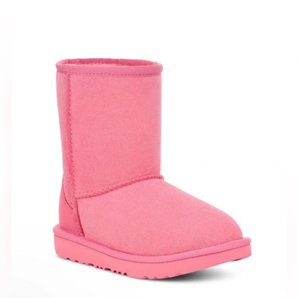 NIB UGG Classic II Boot